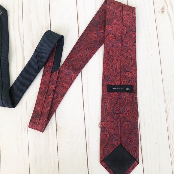 Tommy Hilfiger Silk Blue and Red Patterned Tie - Picture 7 of 8